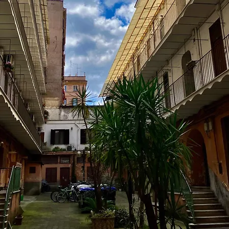 San Lorenzo Flat Róma
